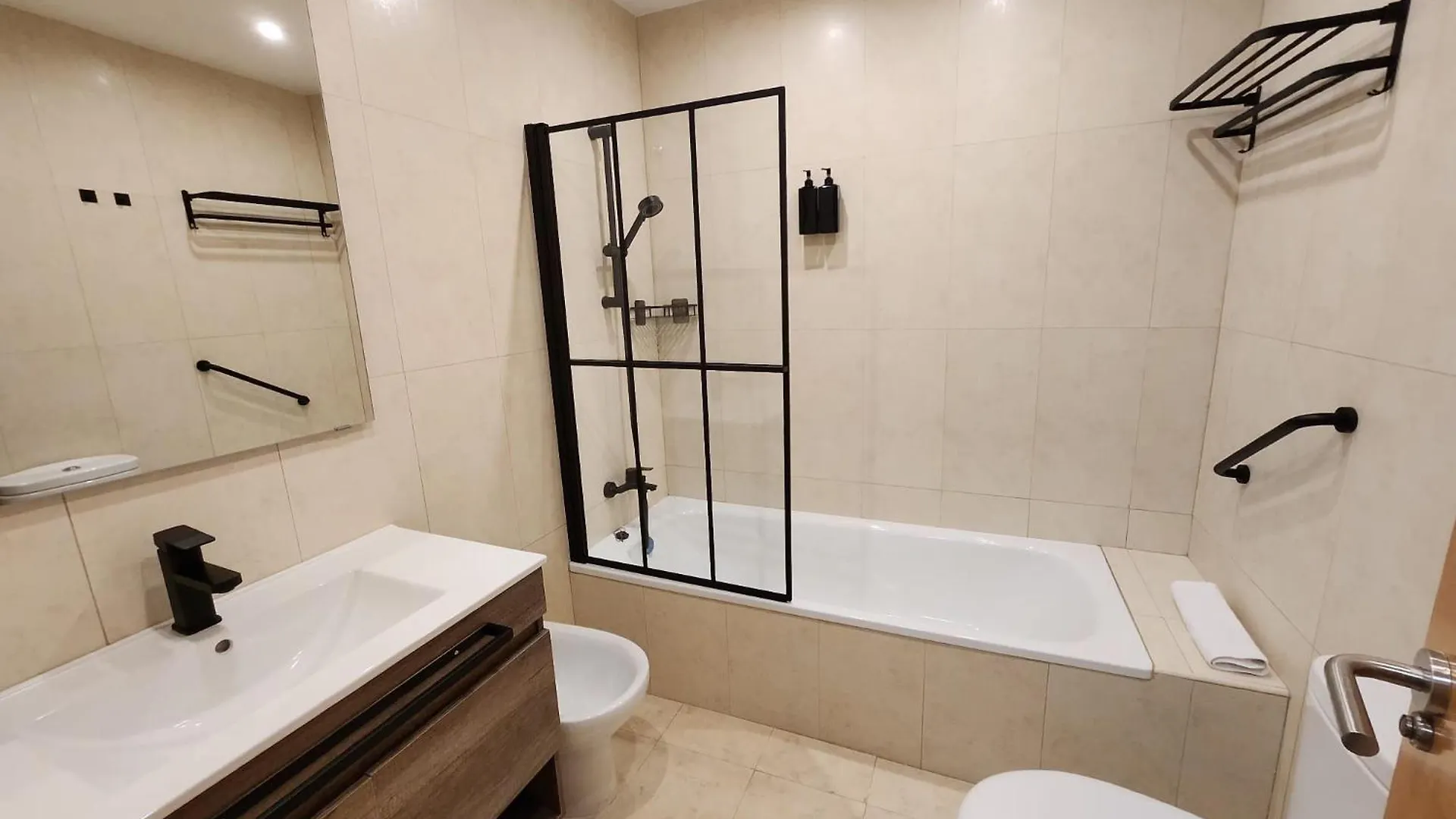 Allo Apartments Caballeros II Centro 1 Habitacion 赫雷斯 西班牙